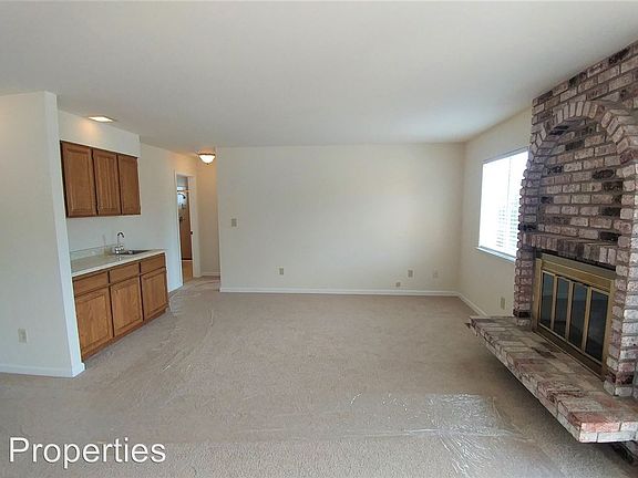 5th image of 3420 Royal Meadow Ln