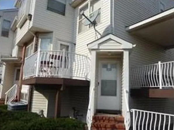 776 Harbortown Blvd, Perth Amboy, NJ 08861