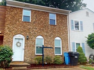 777 Westminster Ln, Virginia Beach, VA 23454