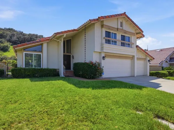 1066 Surrey Dr, Bonita, CA 91902