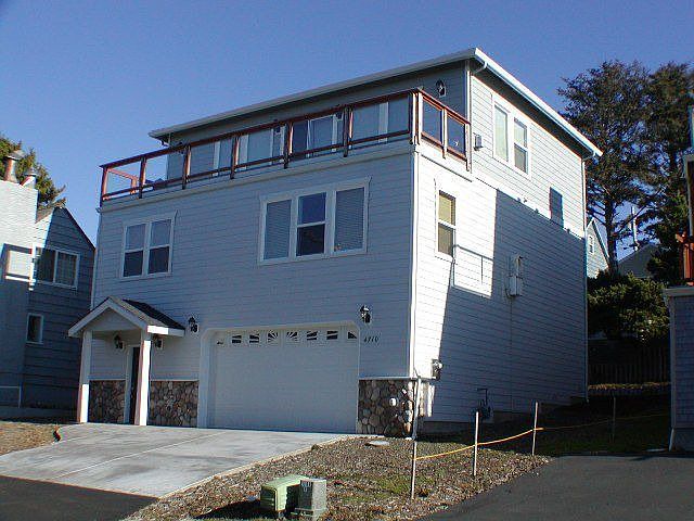 1st image of 4710 SW Beach Ave
