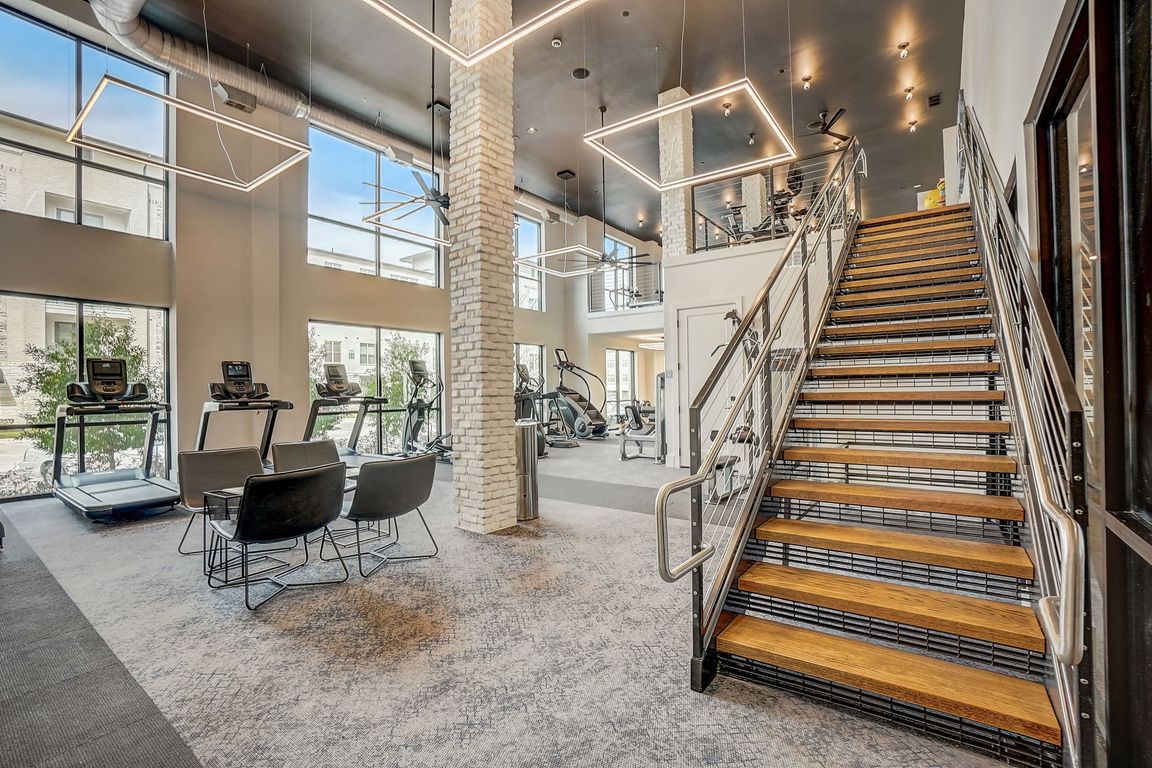 Aurora Watson Branch, Mansfield, Texas