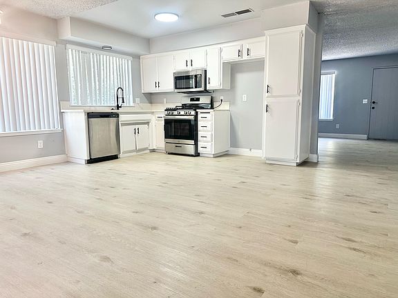4th image of 2233 S Fontana Street