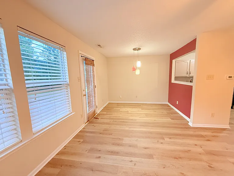 12754 Crescent Dr — Photo 12