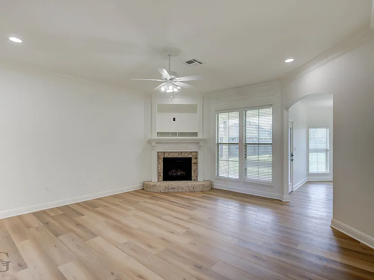 525 Chinquipin Dr — Photo 17