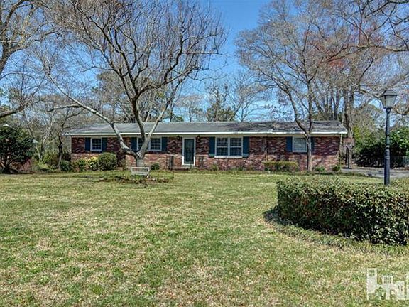 4th image of 329 Pemberton Dr