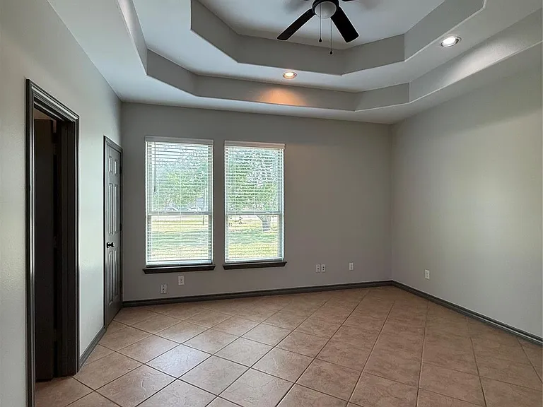 1014 One Oak Chase Rd #16 — Photo 17