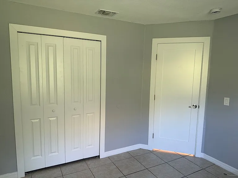 712 Parkwood Ave — Photo 13