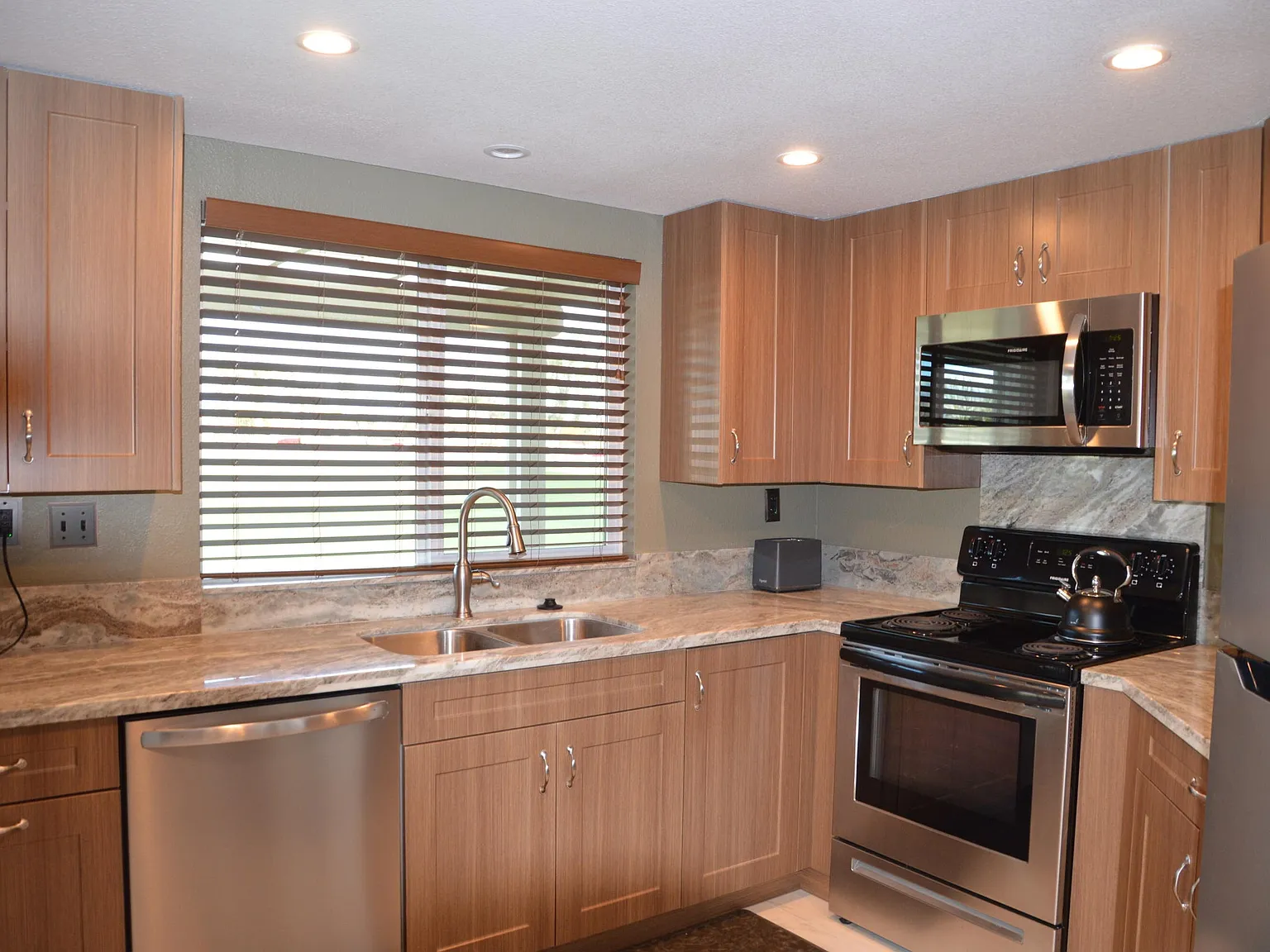 2 bed, 1091 sqft, $5,000 — Photo 1