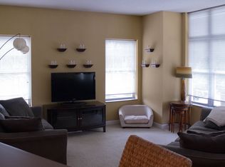 310 18th St E #203, Minneapolis, MN 55404