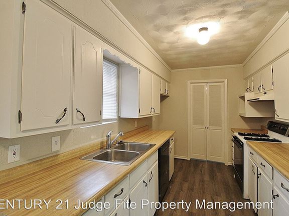 4th image of 609 Vince Ln
