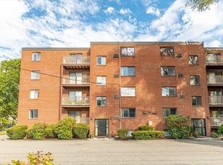 295 Main St APT 24, Reading, MA 01867