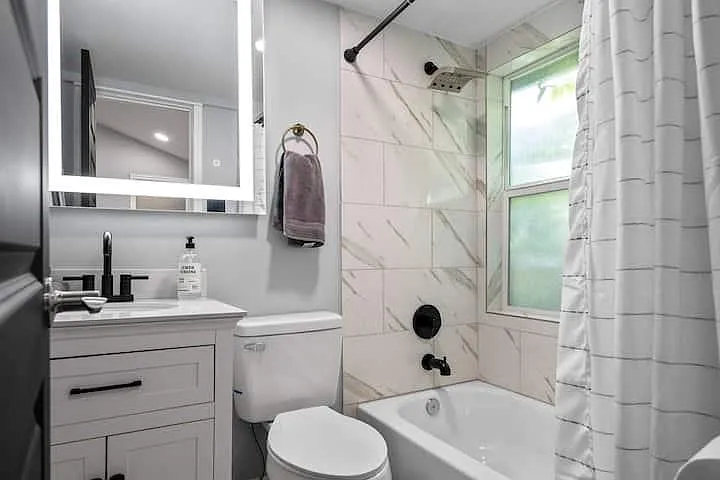 1015 Brooks St — Photo 14