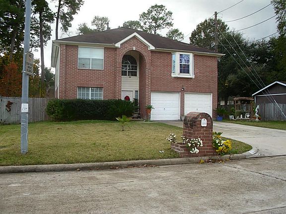  Located in a small restricted neighborhood