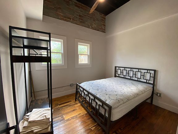4th image of 1714 S Saint Marys St APT 9