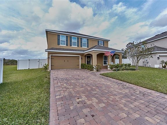 4th image of 3559 Saxony Ln