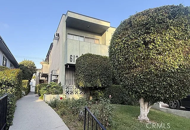 612 N Hayworth Ave #2 — Photo 10