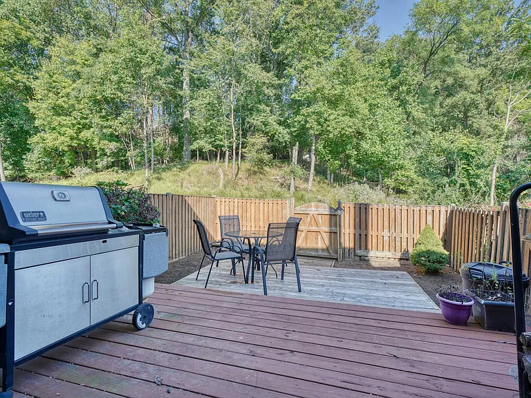 18 Collis Ct — Photo 28