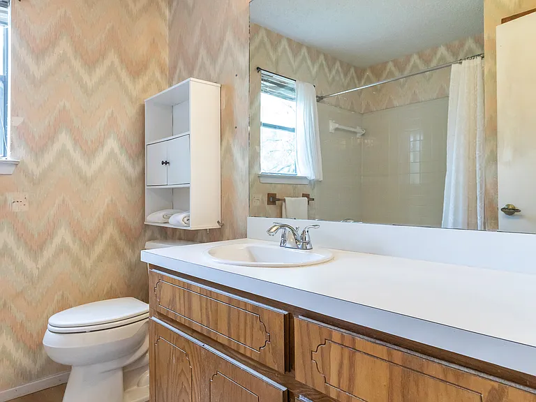4074 Russell Ave — Photo 14