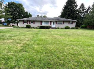 5930 Carlew St NW, North Canton, OH 44720