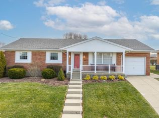 5679 Hollowview Ct, Cincinnati, OH 45233