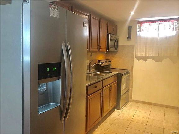 2nd image of 208 Hazelwood Ave