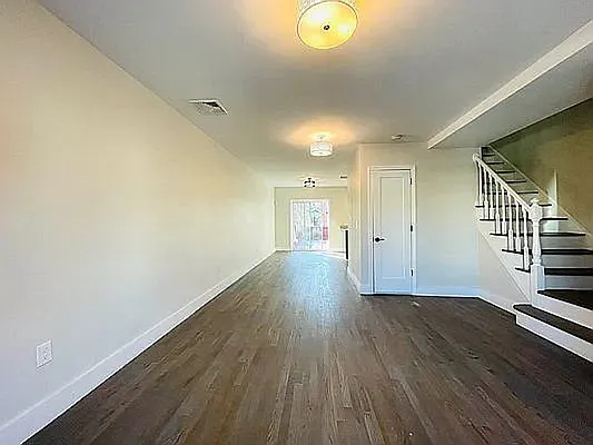 Rented by Rental Solutions Inc | media 7