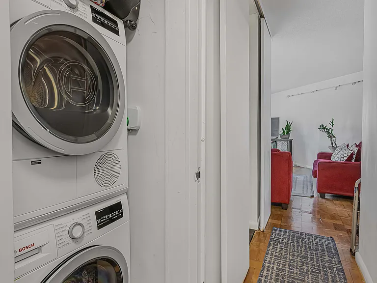 415 E 37th St #25J — Photo 9