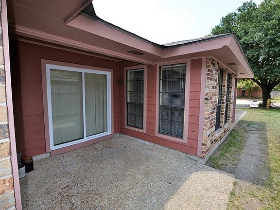 4th image of 1120 Willow Creek Dr #1120