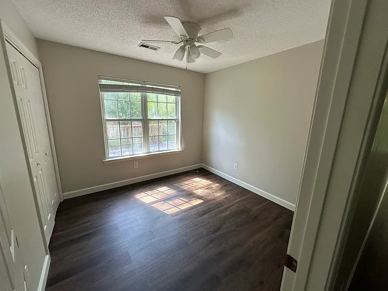 85 McIntosh Estates Dr — Photo 4