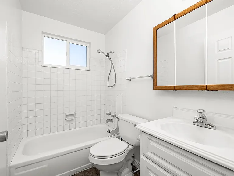 6585 S 5135 W — Photo 12