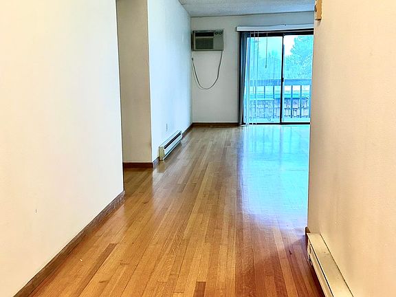 4th image of 2121 E Upriver Dr APT 42