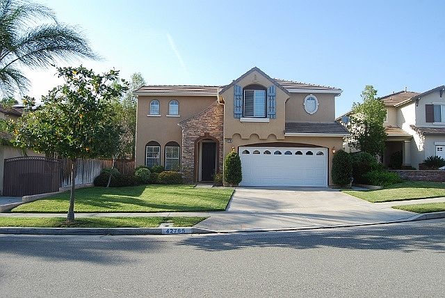 1st image of 42765 Oak View Pl