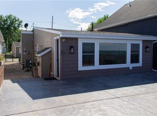 2044 Edgemere Dr, Rochester, NY 14612