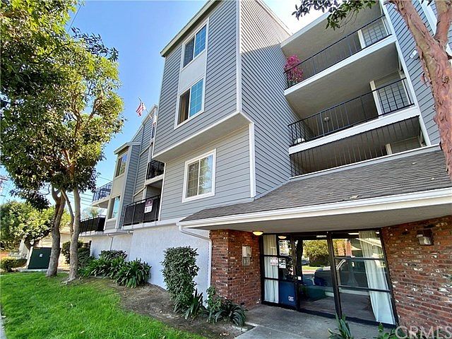 1st image of 2500 E 4th St APT 307