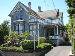 8 7th St APT B, Petaluma, CA 94952