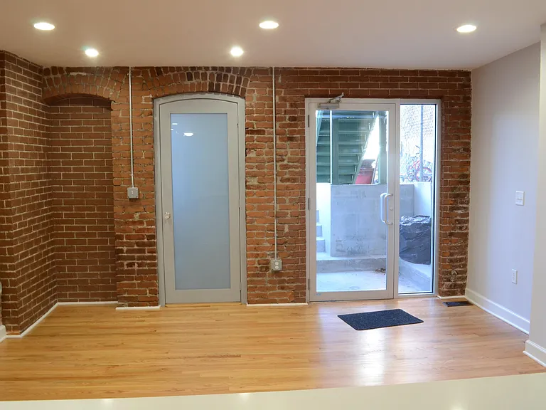 1211 Palisade Ave #1 — Photo 9