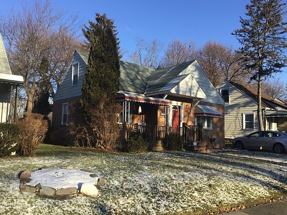 3rd image of 270 Earlmoor Blvd