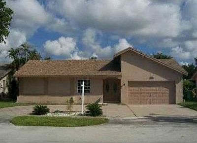2nd image of 7471 NW 42nd Ct