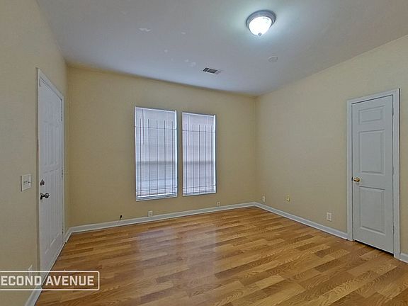 4th image of 1804 Bishop St