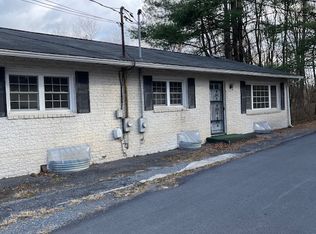 139 Rockwell St #A, Berkeley Springs, WV 25411
