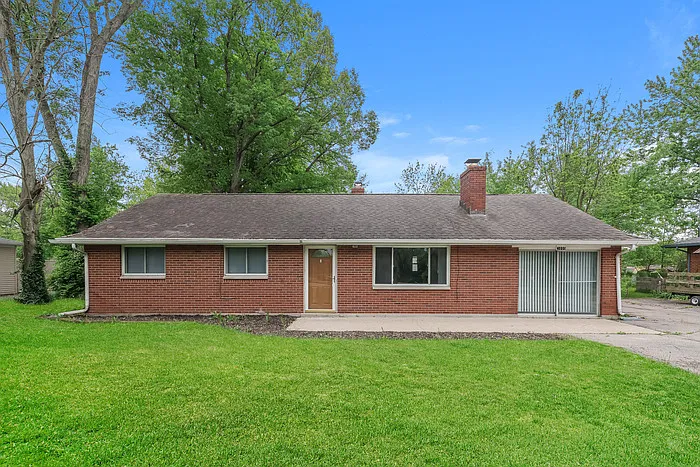 3 bed, 2.0 bath, 1352 sqft, $1,800 — Photo 1