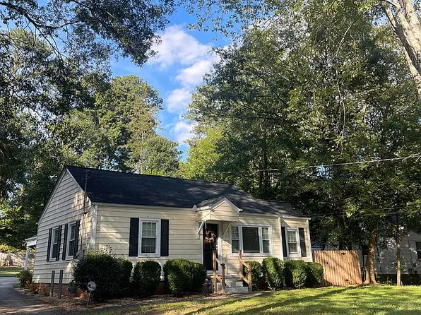 114 Alice Ln, Carrollton, GA 30117