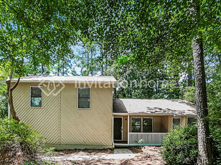 4821 Chapelle Ct — Photo 1