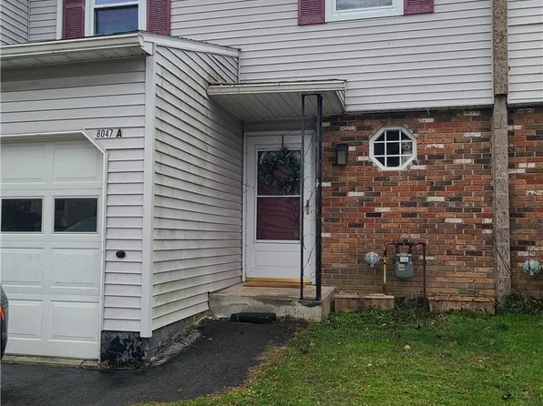 8047 B Marlin Dr #A, Clay, NY 13041