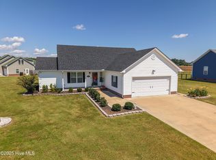 1016 Riley Dr, Elizabeth City, NC 27909