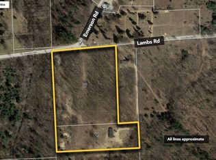 8237 Lambs Rd, Goodells, MI 48027