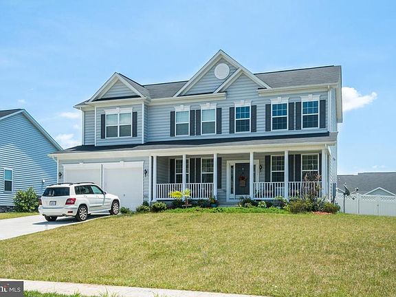 3rd image of 104 Friesian Ct