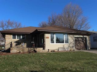 1122 3rd St, Lake View, IA 51450