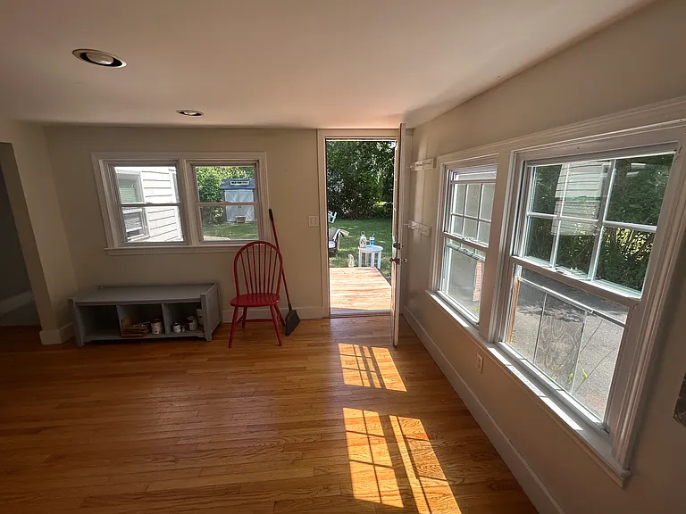 57 Underwood Rd — Photo 14
